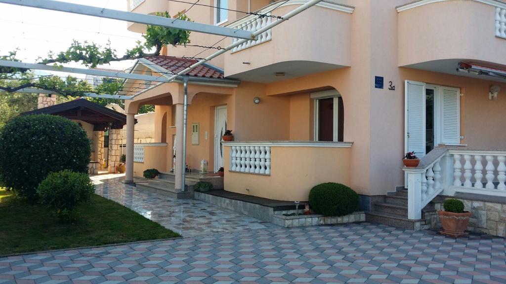 Villa Janja Jadranovo Exterior photo